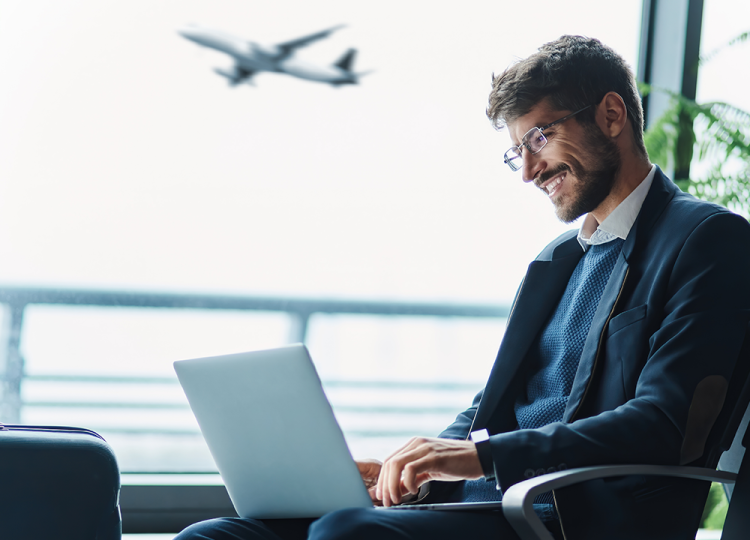airport lounge etiquette for smart travelers